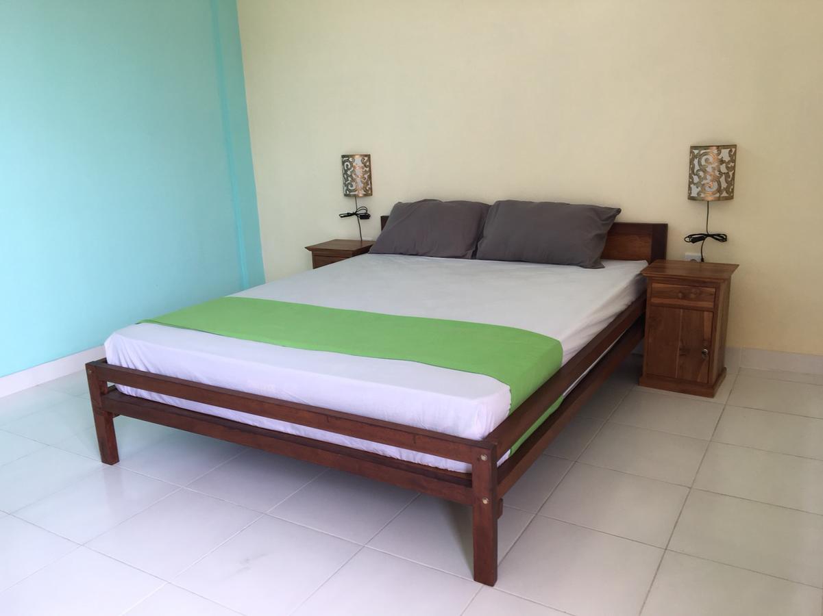 Repag Wayan Canggu Hostel Kuta Lombok Exterior foto